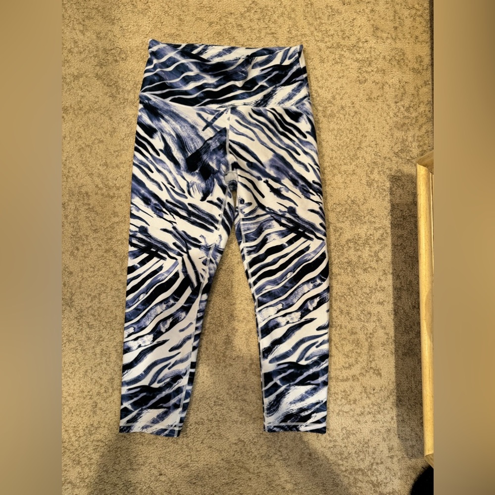 Balance Collection Women's Capri Cropped High Rise Workout Leggings - Picture 2 of 8